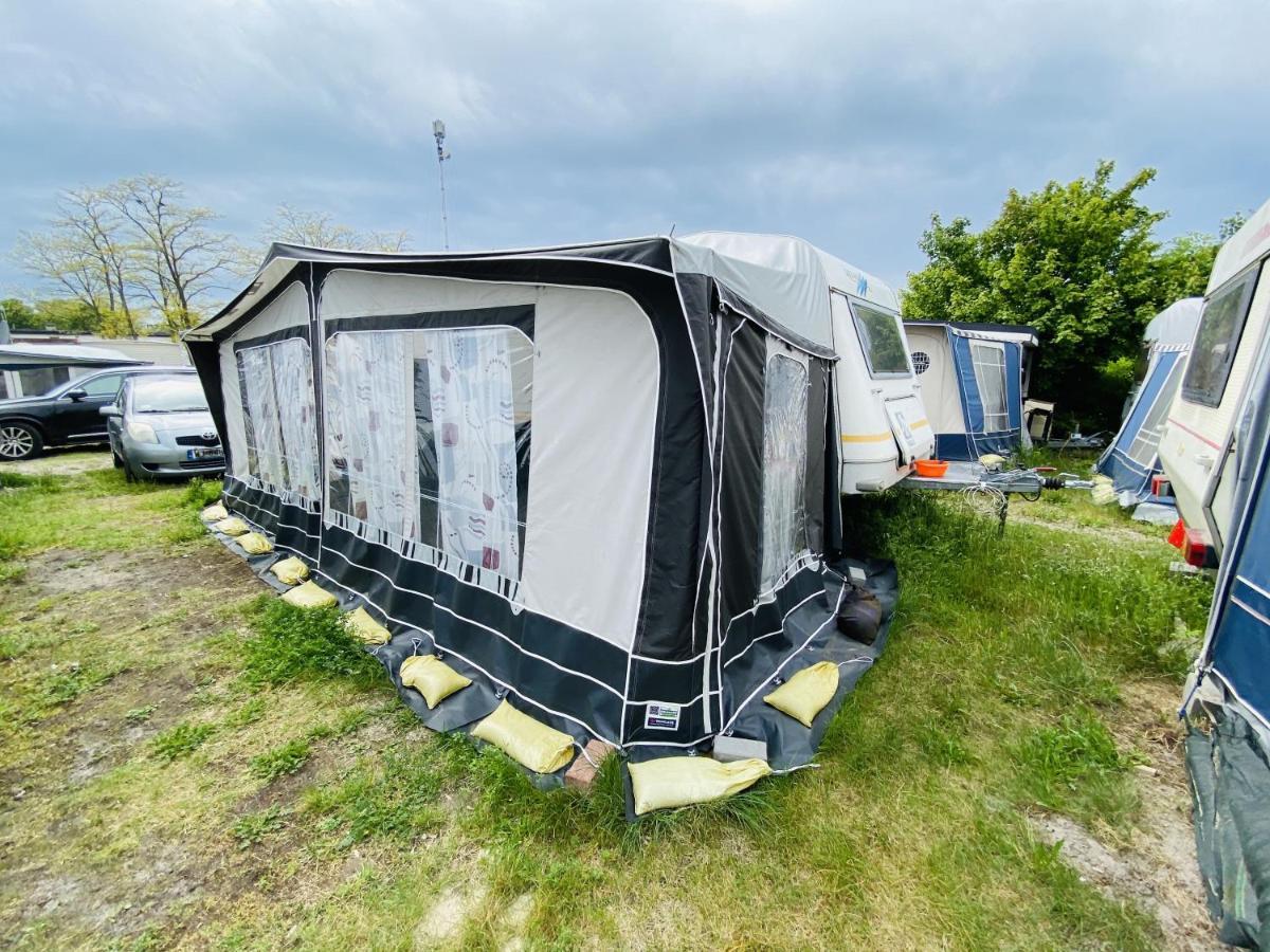 ホテル Sonata Camp ヤスタルニャ エクステリア 写真