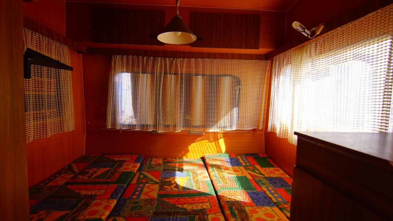 ホテル Sonata Camp ヤスタルニャ エクステリア 写真