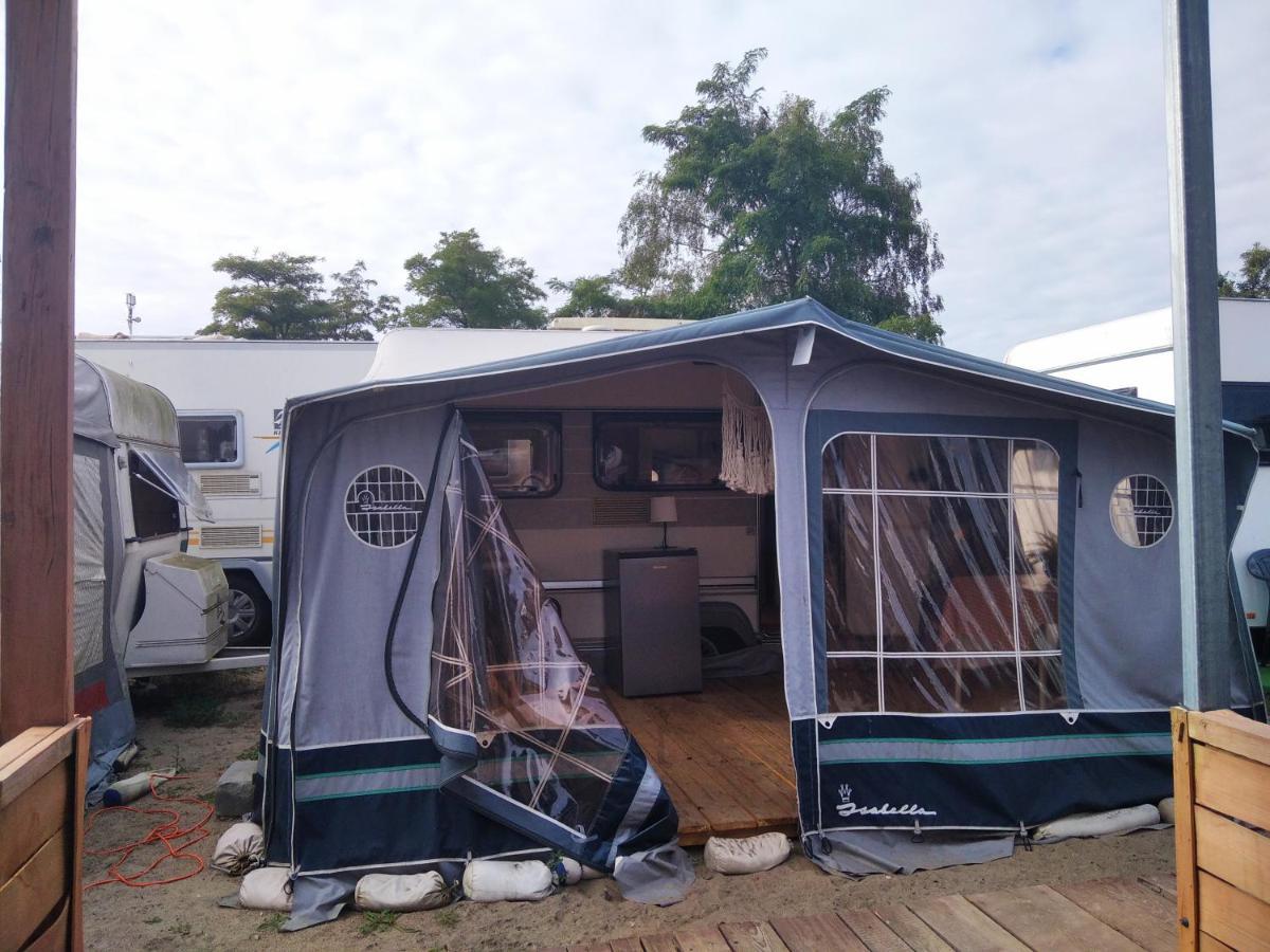 ホテル Sonata Camp ヤスタルニャ エクステリア 写真