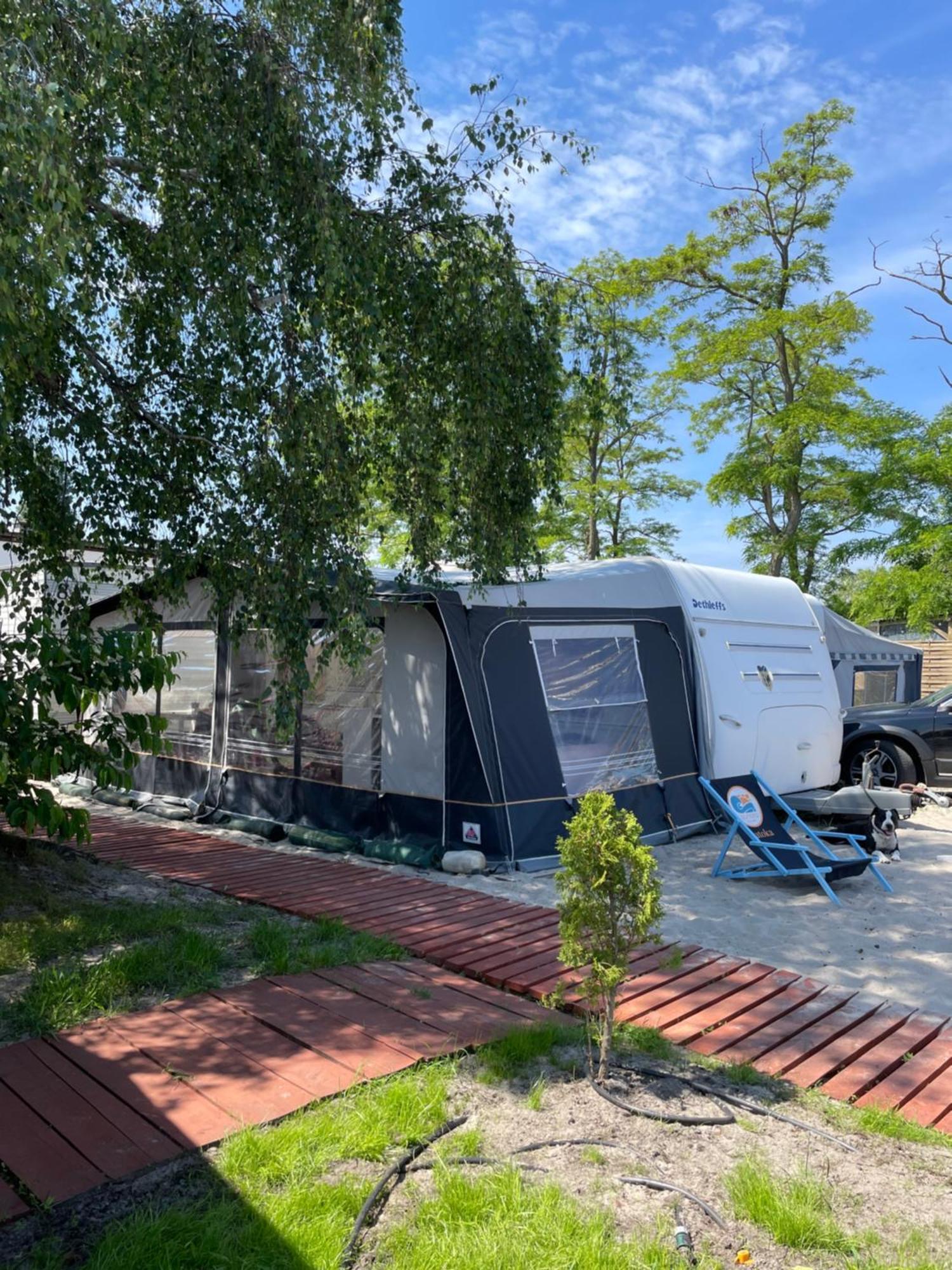 ホテル Sonata Camp ヤスタルニャ エクステリア 写真