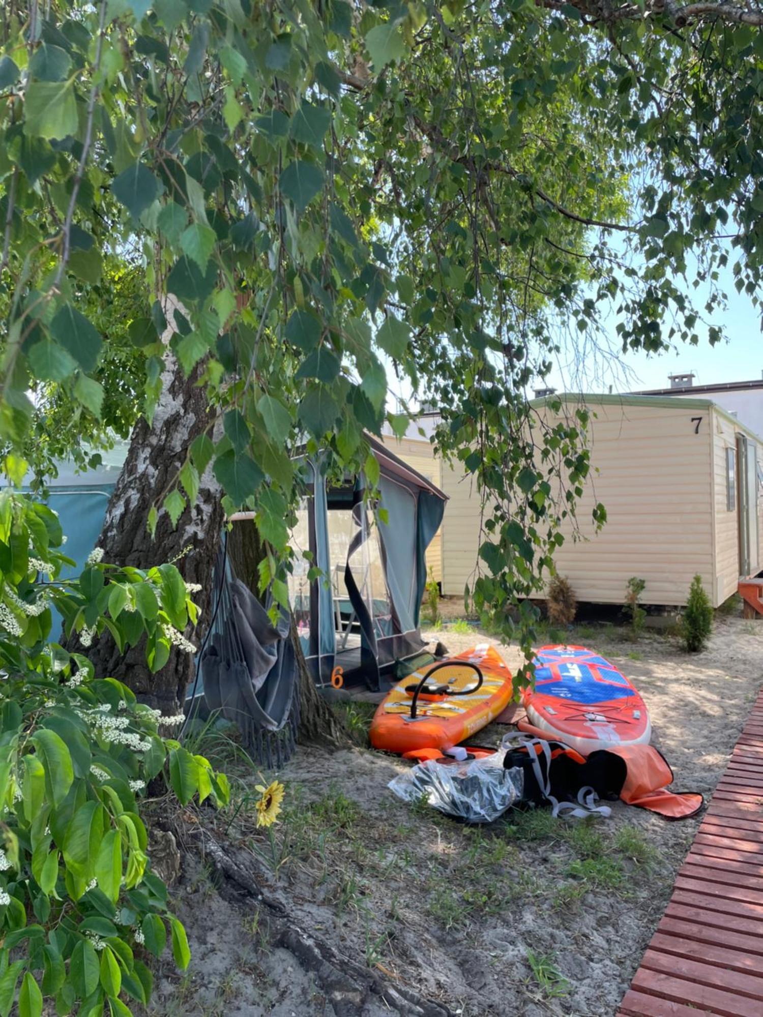 ホテル Sonata Camp ヤスタルニャ エクステリア 写真