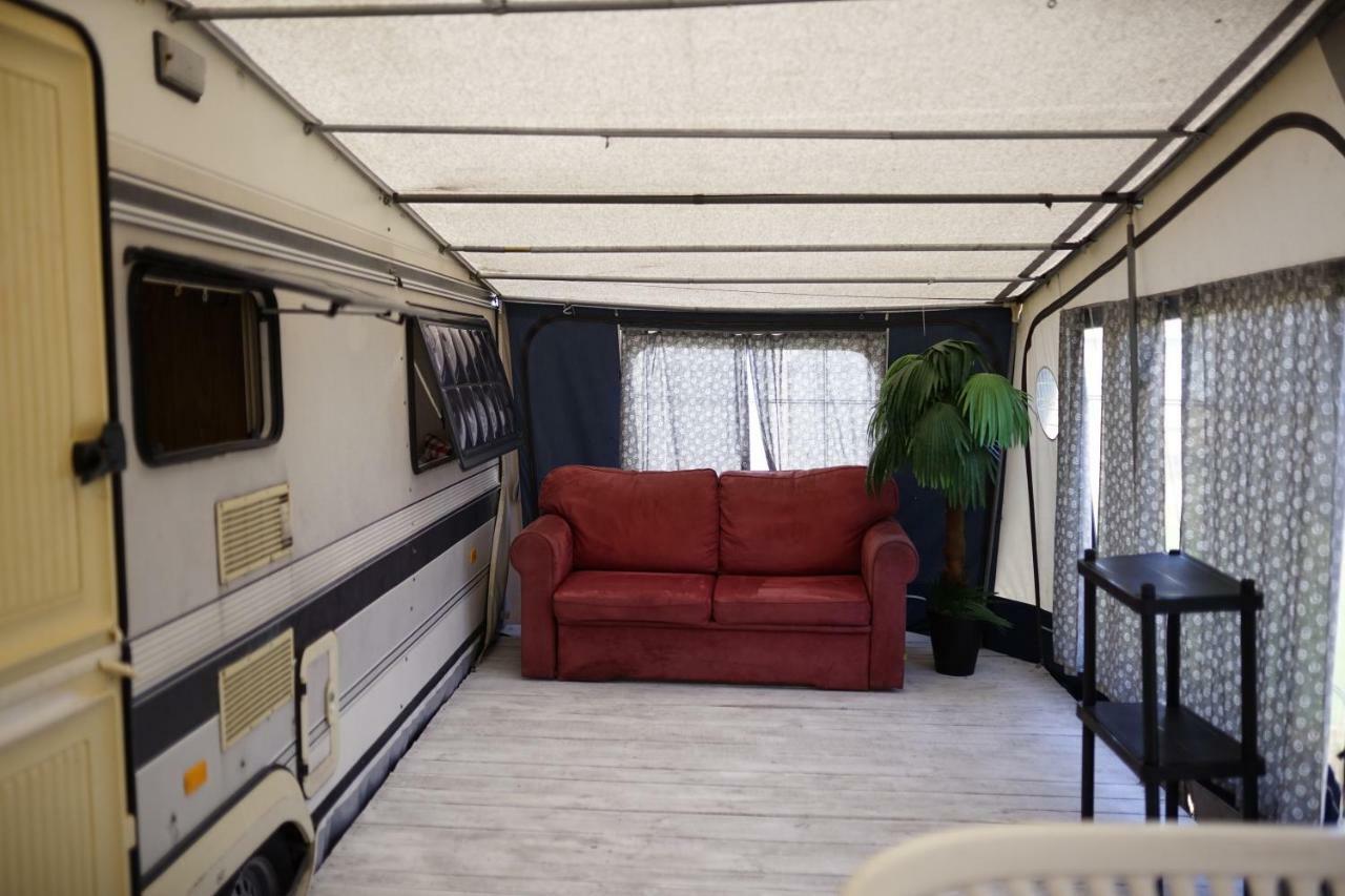 ホテル Sonata Camp ヤスタルニャ エクステリア 写真